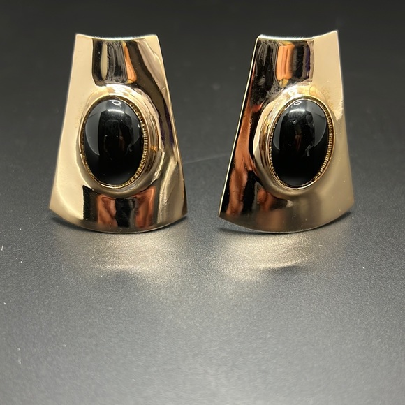 Vintage Joel Powell Gold/Black Tone Clip Earrings - Picture 1 of 5